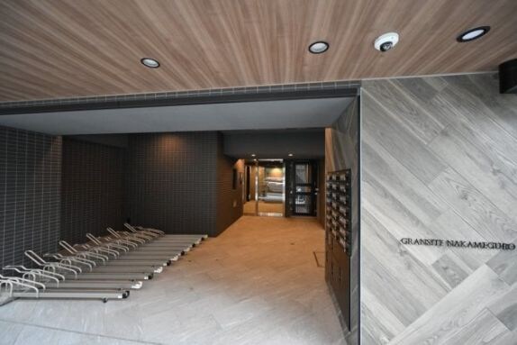 中目黒駅 徒歩10分 2階の物件外観写真