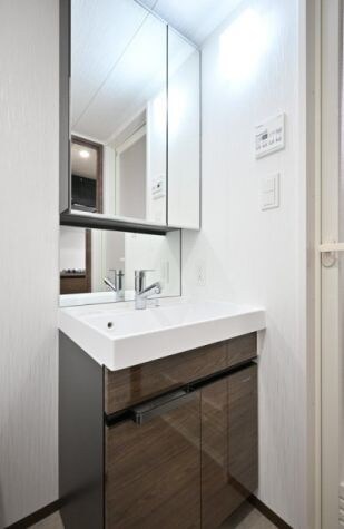 中目黒駅 徒歩10分 2階の物件内観写真