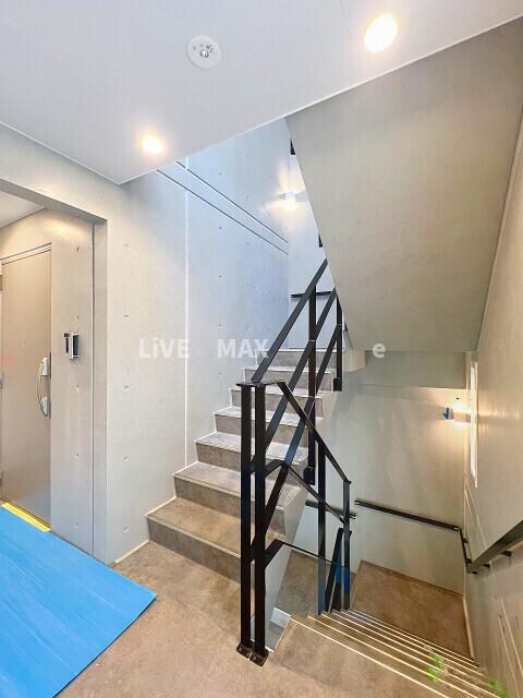 コリーヌ駒場池尻の物件外観写真