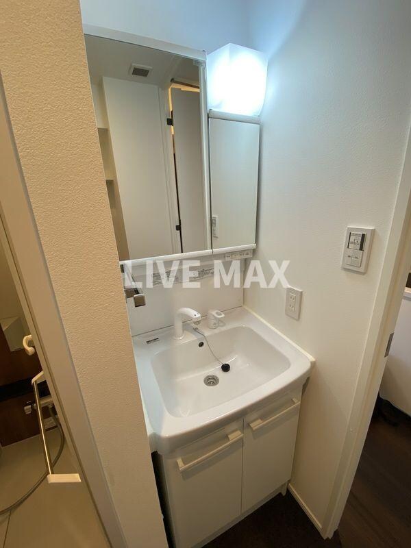 ＲＥＬＵＸＩＡ品川西大井の物件内観写真