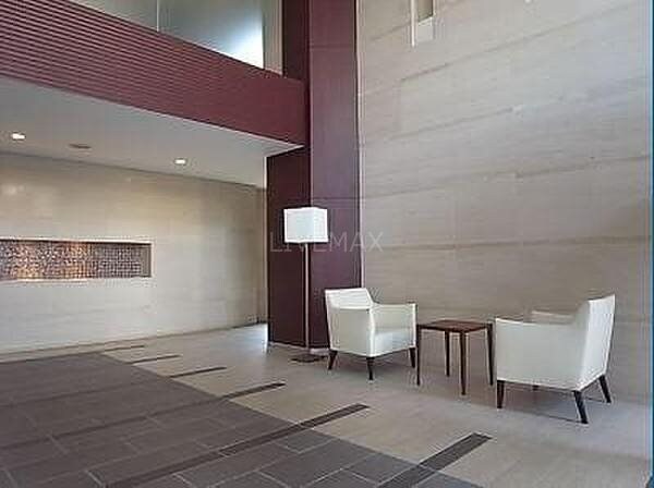 エコロジー都立大学レジデンスの物件外観写真