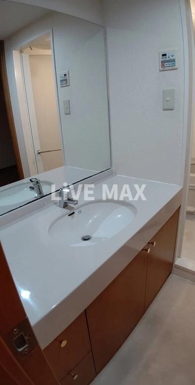 パレステュディオ六本木の物件内観写真