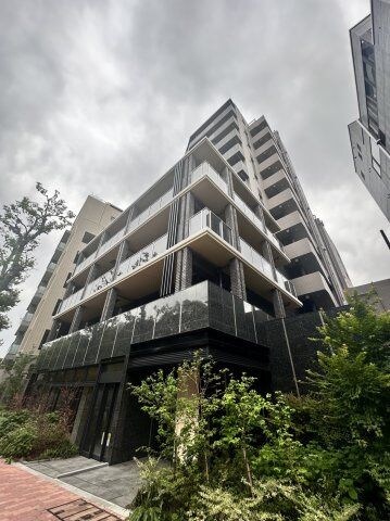 オーパスレジデンス南青山の物件外観写真