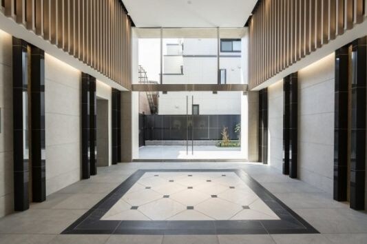 コンフォリア二葉の物件外観写真