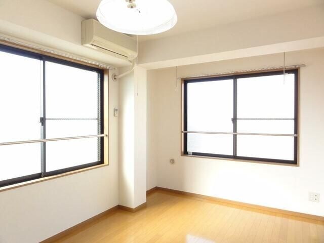 リライアンスコート志村の物件内観写真