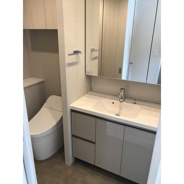 リビオレゾン新虎通りの物件内観写真