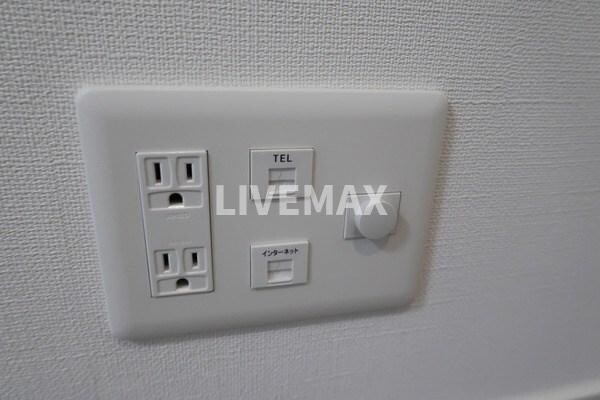 ローレルタワールネ浜松町の物件内観写真