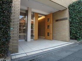 レジデンス三宿の物件外観写真