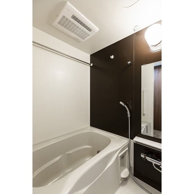 コンフォリア・リヴ根岸二丁目の物件内観写真