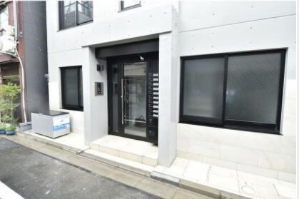 アンベリール御徒町の物件外観写真