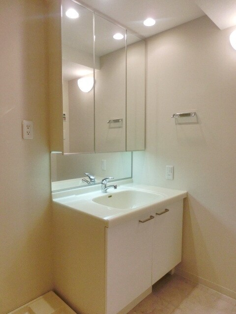 カスタリア人形町の物件内観写真