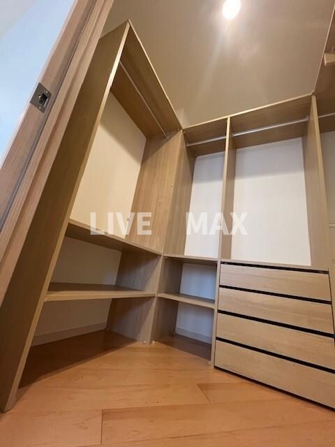 ミレニアムガーデンコートの物件内観写真