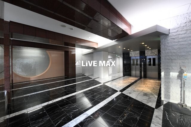 ガラ・ステーション岩本町Northの物件外観写真