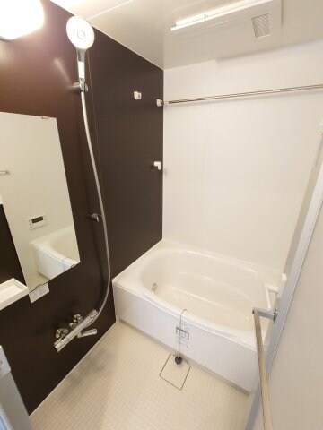 ワンルーフレジデンス台東根岸の物件内観写真