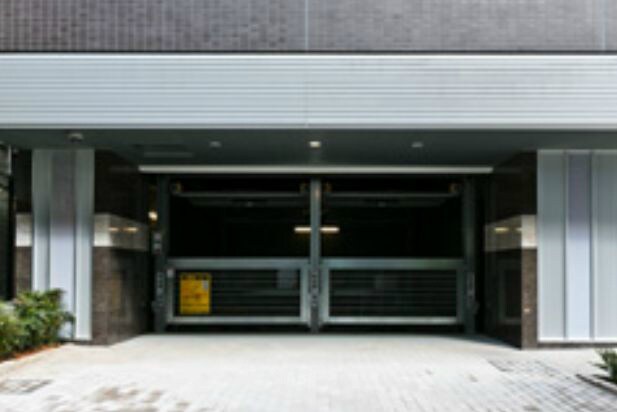 パークアクシス上野三丁目の物件外観写真