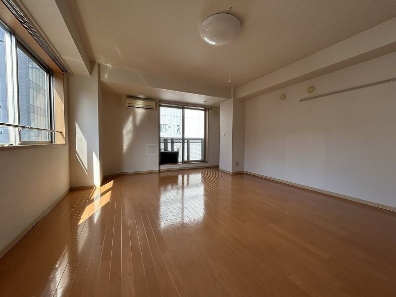 ＬＹＮＸ日本橋本町の物件内観写真