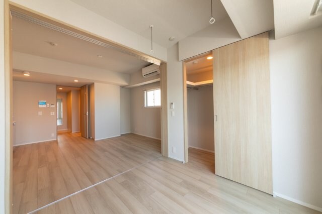 プラウドフラット上野松が谷の物件内観写真