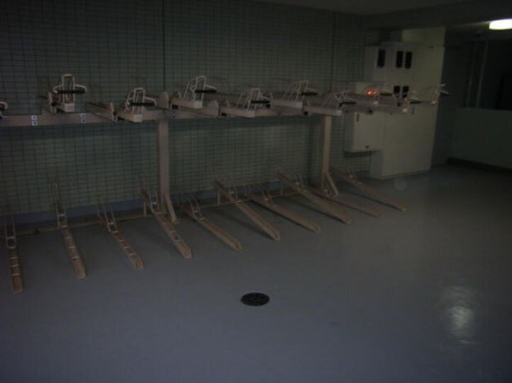 アデッソ上野ベレッツァの物件外観写真