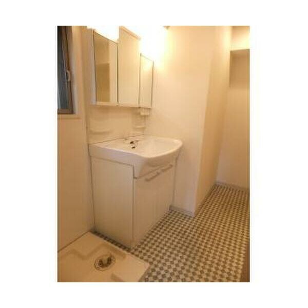 シャンブリーズ三越前の物件内観写真