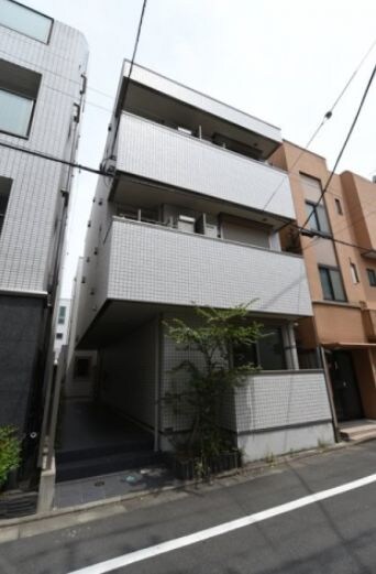 ＦＩＲＳＴ　ＨＯＵＳＥ　ＡＺＵＭＡＢＡＳＨＩの物件外観写真