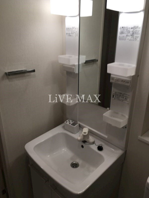 ライジングプレイス金町の物件内観写真