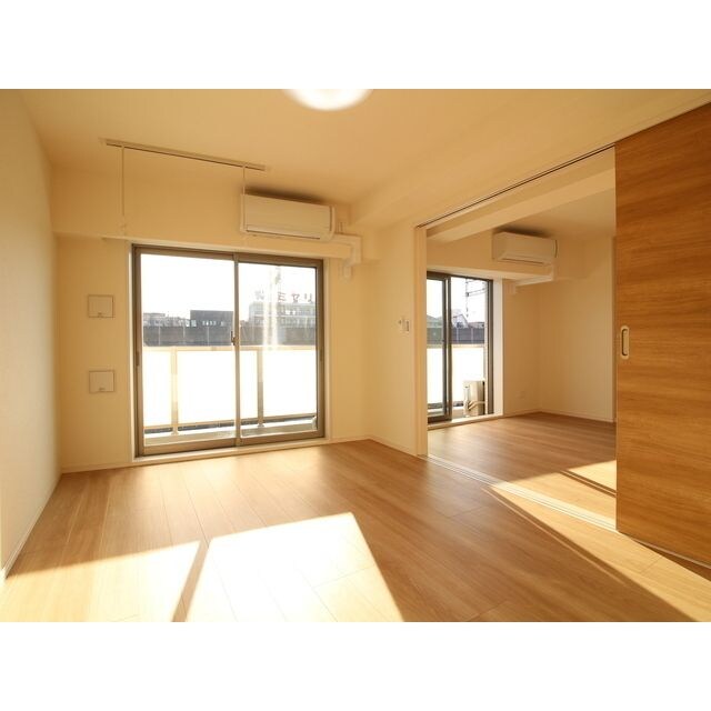 プレール・ドゥーク上中里の物件内観写真