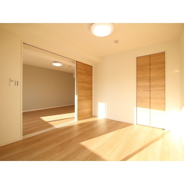 プレール・ドゥーク上中里の物件内観写真