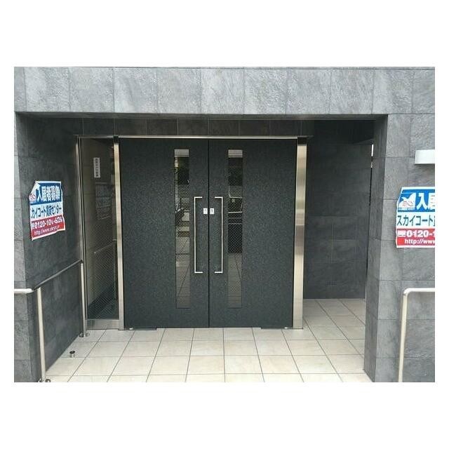 スカイコートパレス千川の物件外観写真