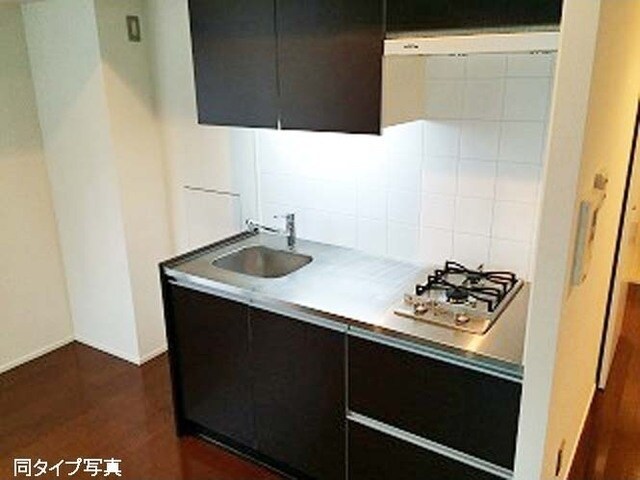 コンフォリア西新宿の物件内観写真