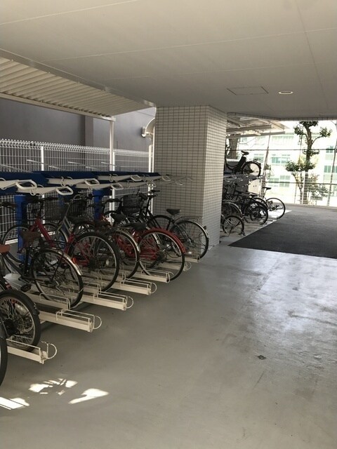 コンフォリア西新宿の物件外観写真