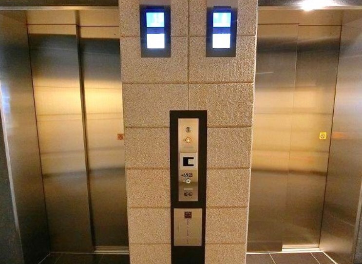 岩本町駅 徒歩3分 8階の物件内観写真