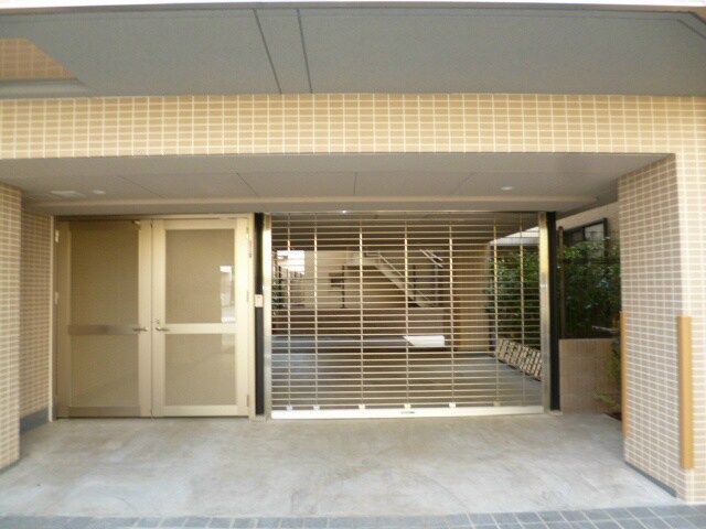 庚申塚駅 徒歩3分 1階の物件外観写真