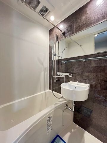 新宿三丁目駅 徒歩5分 4階の物件内観写真