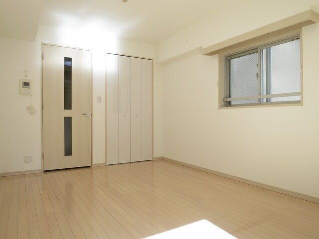 新宿御苑前駅 徒歩3分 4階の物件内観写真