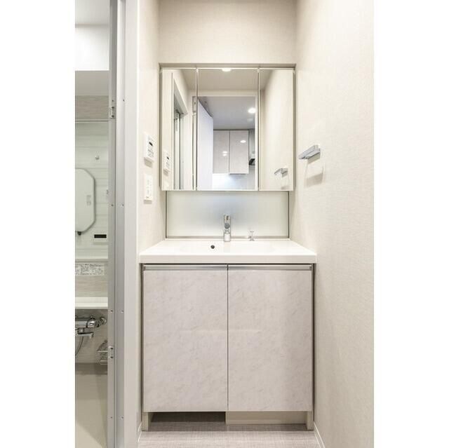 ＬＩＢＲ　ＧＲＡＮＴ　西新宿ＷＥＳＴの物件内観写真