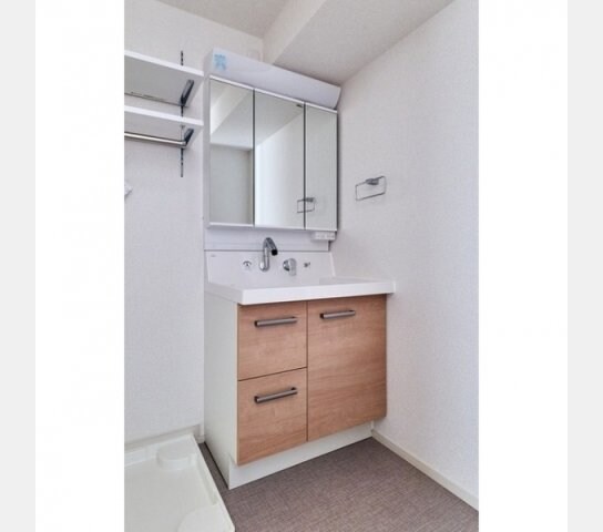 池袋駅 徒歩5分 8階の物件内観写真