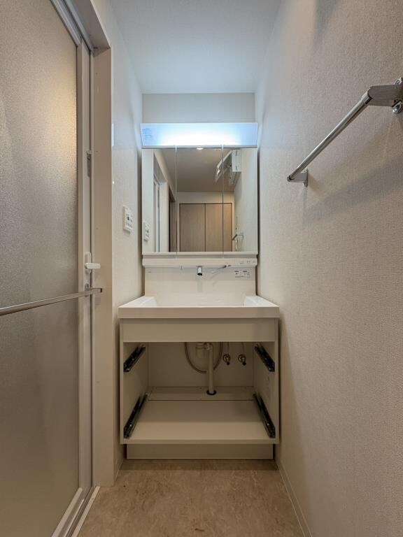 ROOTs Shinjuku Wakamatsuchoの物件内観写真