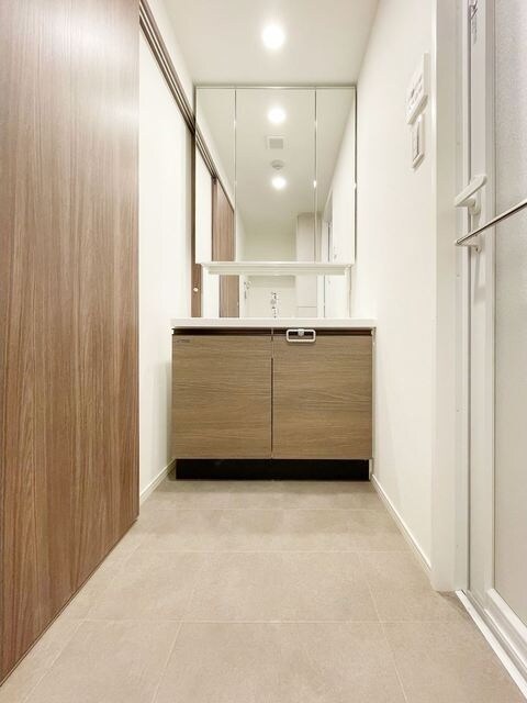 コンフォリア・リヴ志村三丁目の物件内観写真