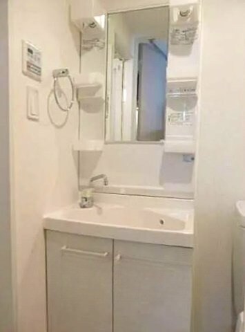 ヴァレッシア武蔵関駅前シティの物件内観写真