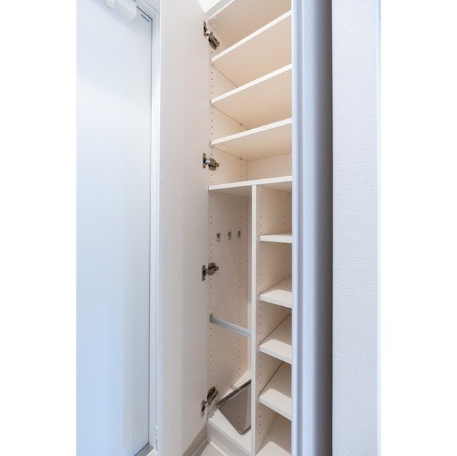 コンフォリア・リヴ北新宿の物件内観写真