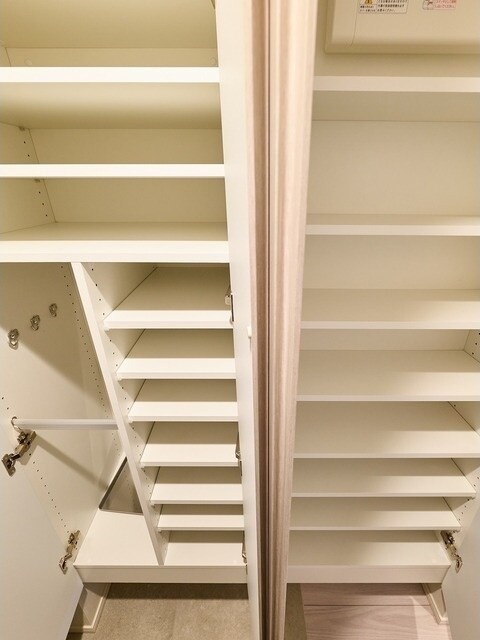 コンフォリア・リヴ北新宿の物件内観写真