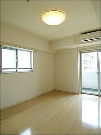 新宿御苑前駅 徒歩3分 7階の物件内観写真