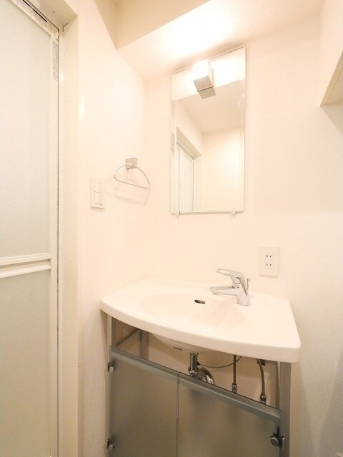 池袋駅 徒歩3分 4階の物件内観写真