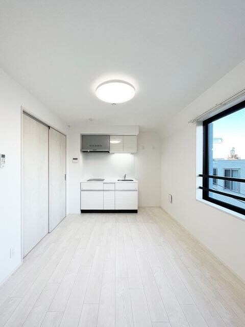 ルリアン西新宿の物件内観写真