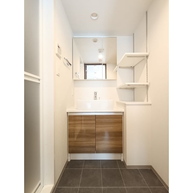 若松河田駅 徒歩6分 B1-1階の物件内観写真