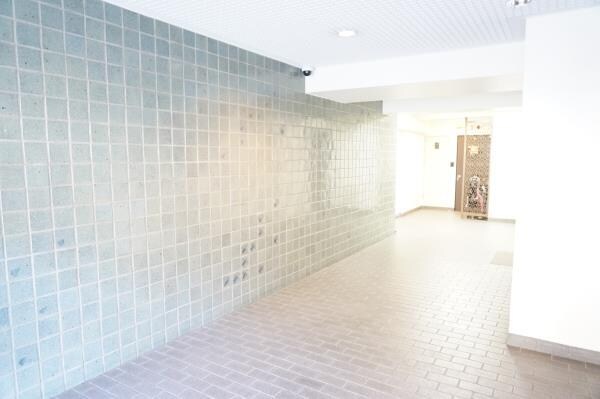 ニューハイツ中落合の物件外観写真