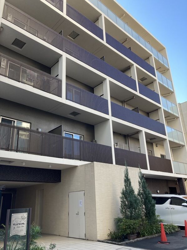 サンコウハイムの物件外観写真