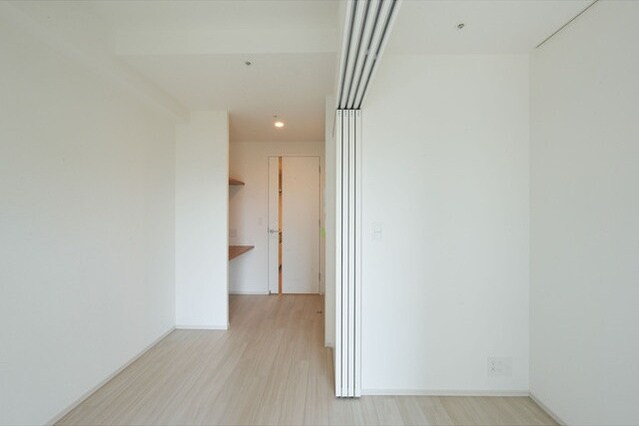 コンフォリア東新宿の物件内観写真