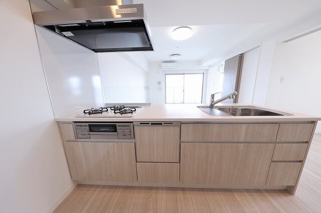 新宿御苑前駅 徒歩8分 10階の物件内観写真