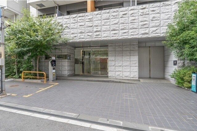 ガーラプレイス新宿御苑の物件外観写真